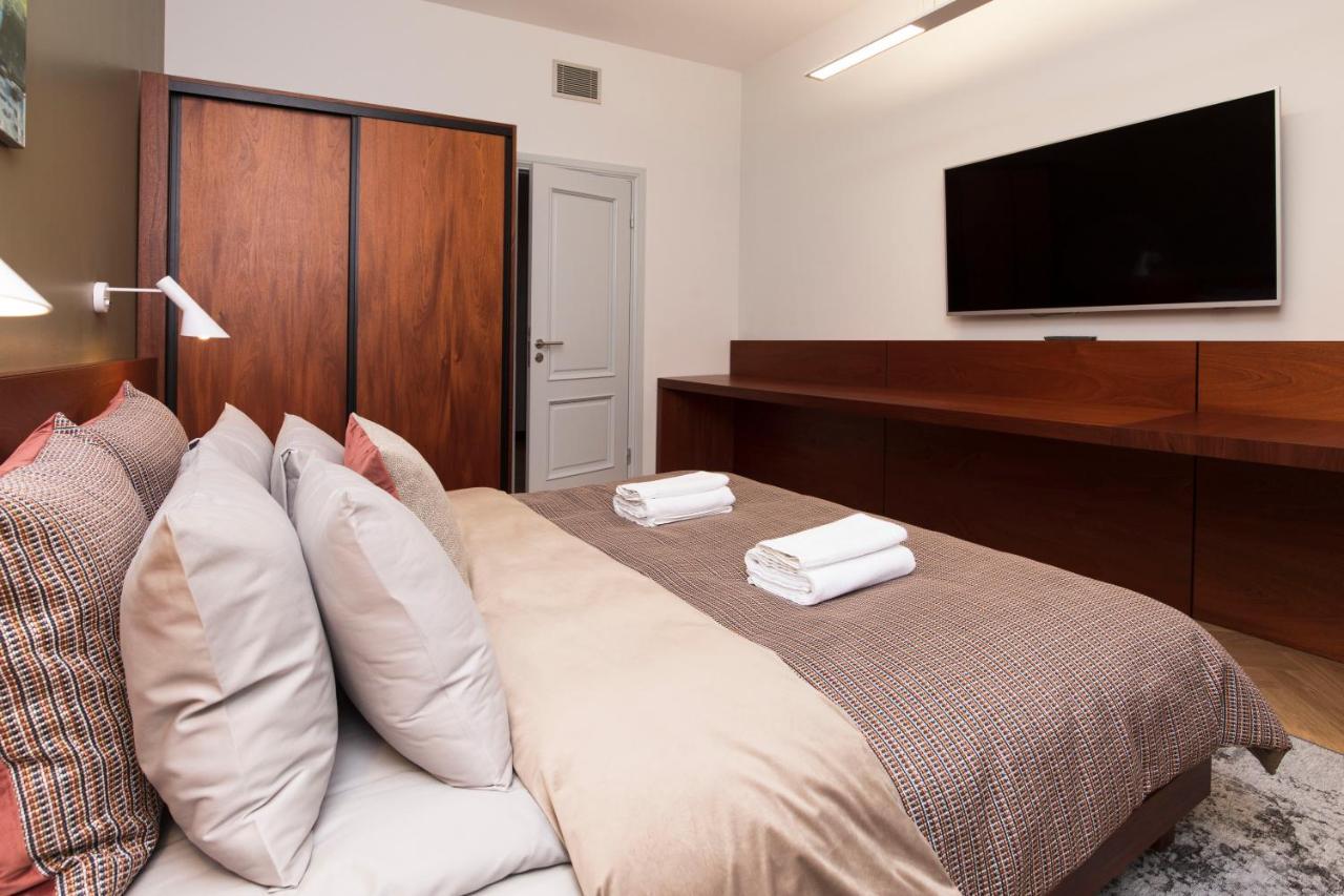 Roze Brivzemnieka Apartments Лиепая Экстерьер фото