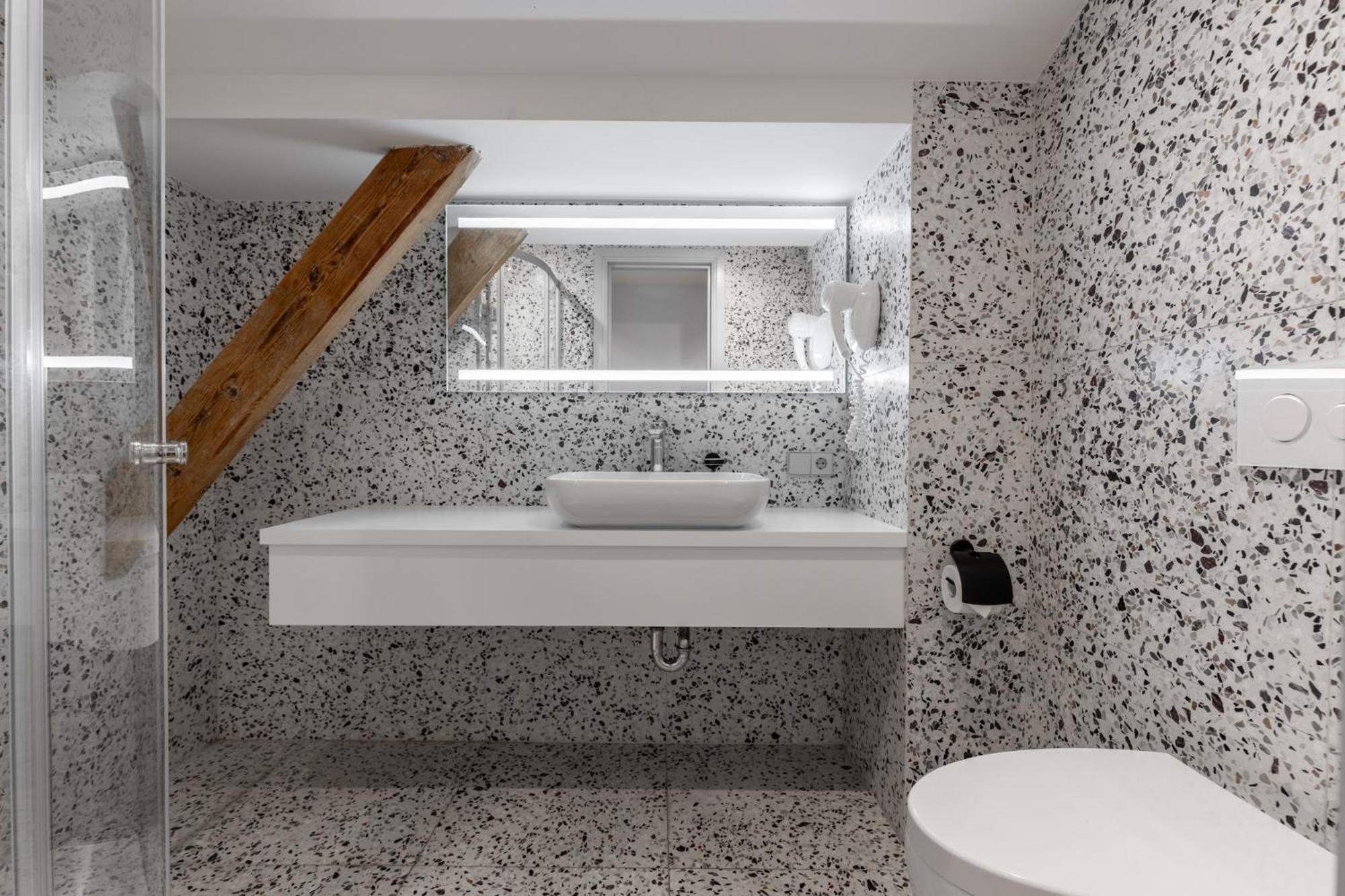 Roze Brivzemnieka Apartments Лиепая Экстерьер фото